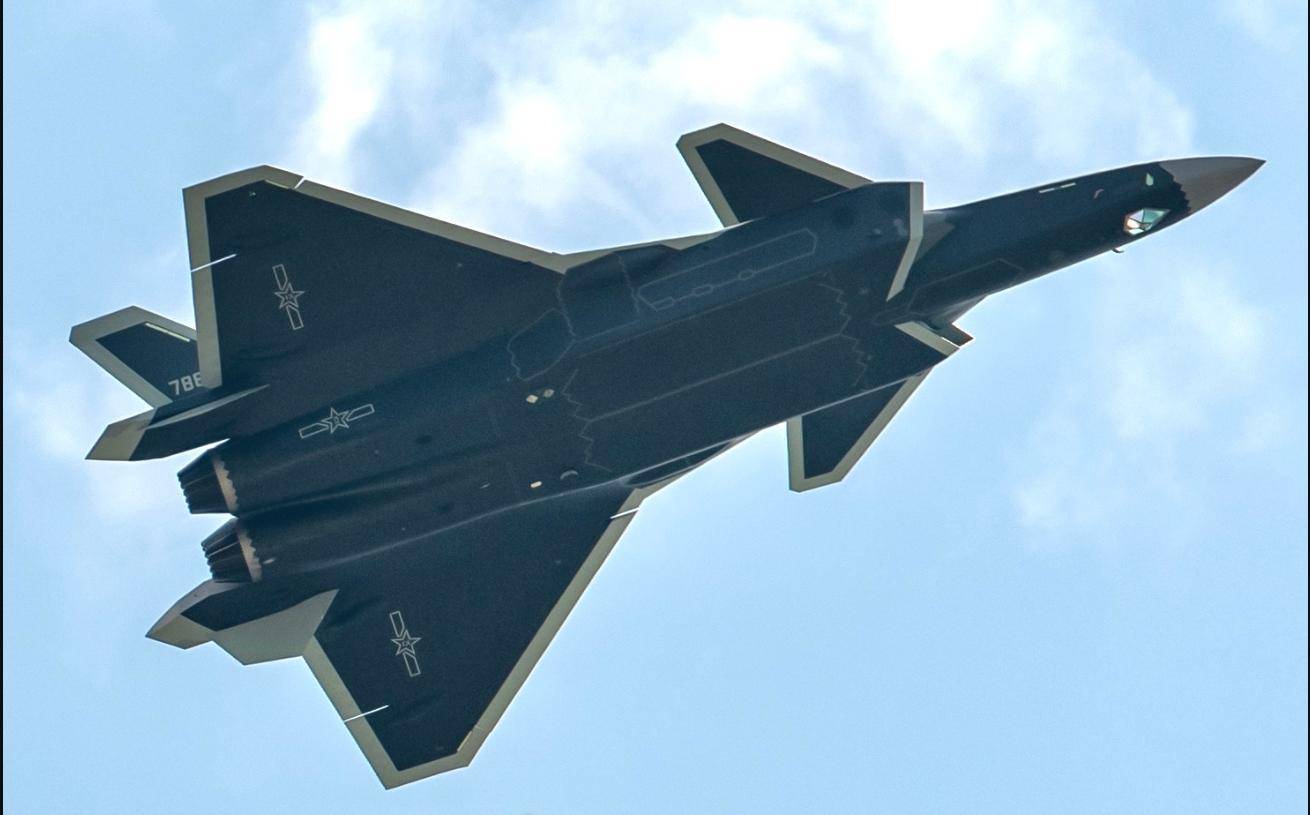 皇冠信用网登1_1668对325架！中日战机2025年的最新对比皇冠信用网登1，中国空军稳压日本空自