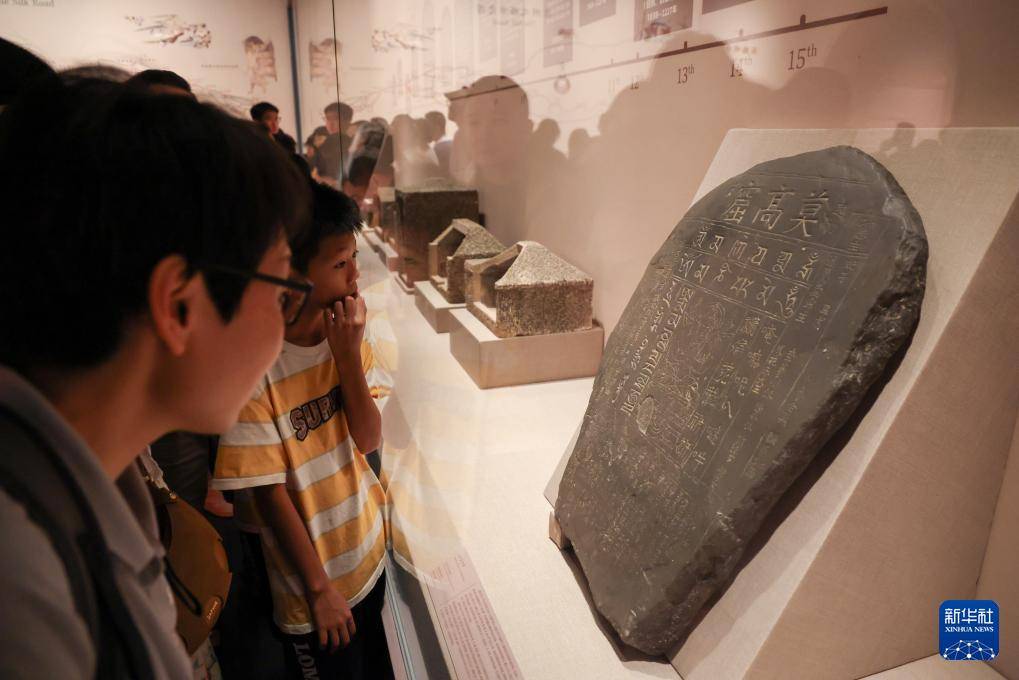 皇冠信用网申请条件
_“大成敦煌——敦煌文化艺术大展”在深圳开展