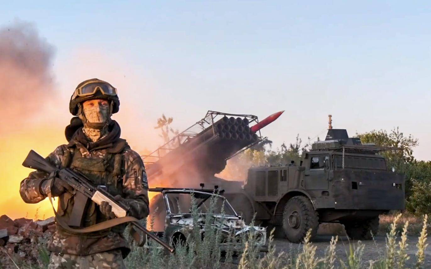 皇冠体育App下载
_红军城被突破皇冠体育App下载
,泽连斯基求饶也晚了,俄媒:乌克兰还有最后的杀招