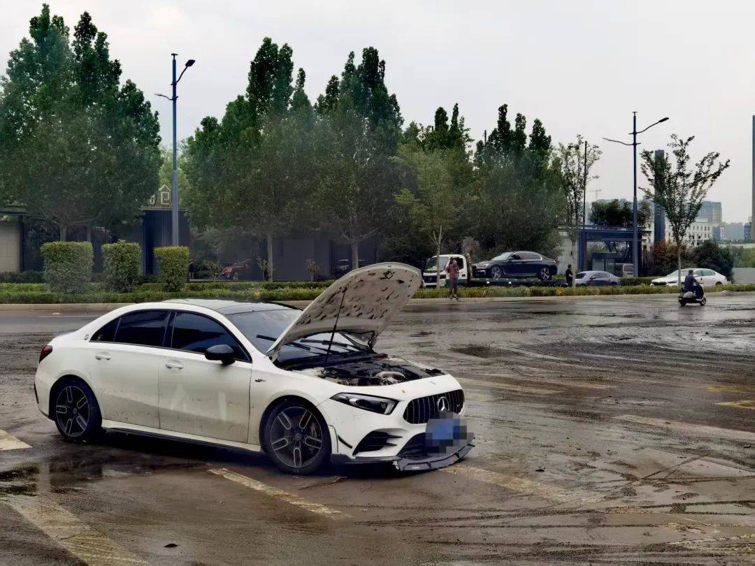 信用网如何申请_郑州暴雨致京广路隧道被淹信用网如何申请，亲历者：车是飘起来的，很害怕，有人爬梯子离开 2021年也曾淹没多台车辆