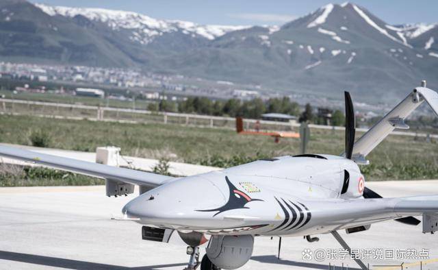 托特纳姆热刺足球_一年一度大阅兵托特纳姆热刺足球，日本永久取消，本以为是忏悔，没想到冲中国来了