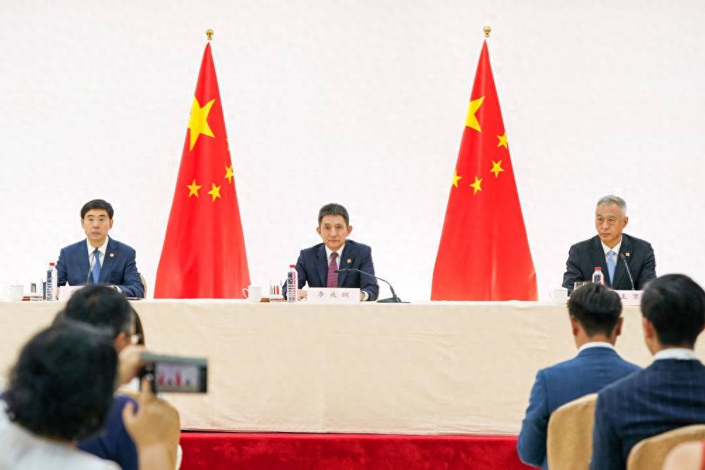 皇冠信用网在线注册_中方收到23个坏消息皇冠信用网在线注册，马德里谈判，美国有备而来，中国被做局了