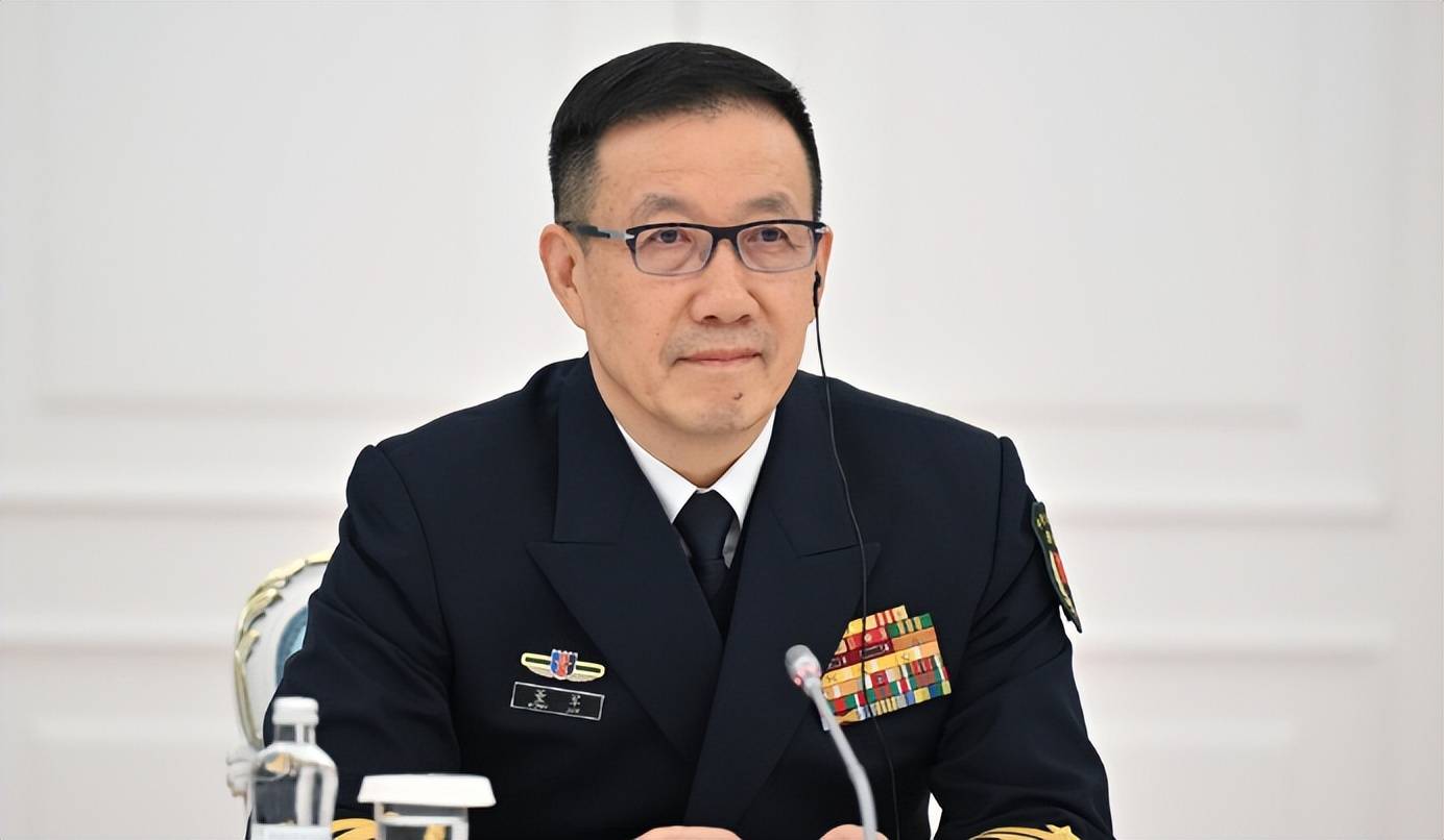 皇冠足球_董军发统一强音皇冠足球，不到24小时，美媒放出消息，特朗普叫停对台军援