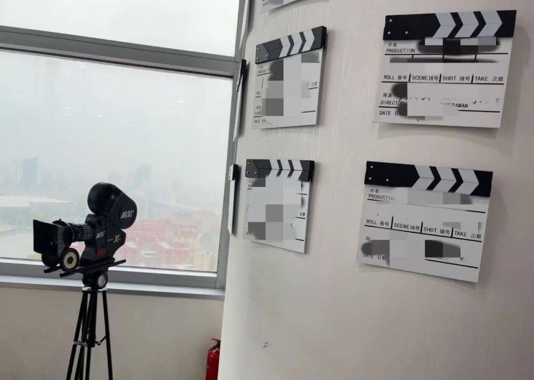 皇冠信用網哪里申请_直播间里皇冠信用網哪里申请,被套路的“童星梦”