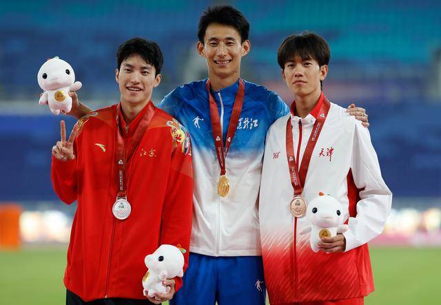 皇冠信用网会员注册网址_全运会丨李佳伦夺得田径男子跳高冠军