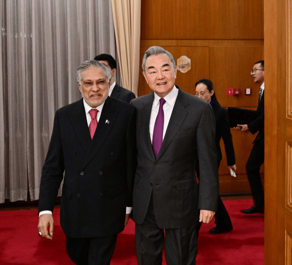 皇冠A盘
_王毅:皇冠A盘
我们从不认为哪一个国家可以充当国际警察