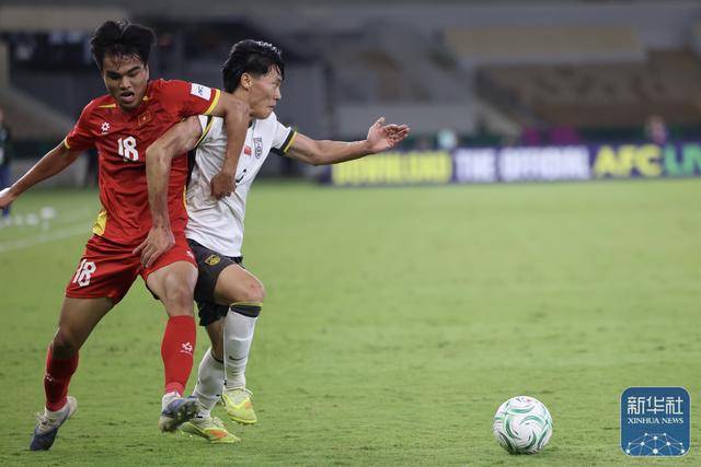 皇冠b盘_U23足球亚洲杯半决赛：中国队2-0领先越南队