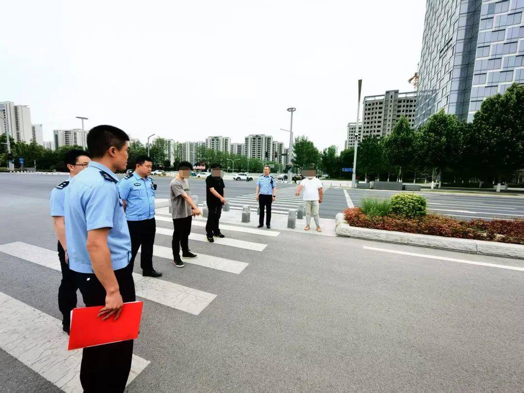 皇冠信用需要押金吗
_西安5·16奥体隧道飙车案告破：4人涉嫌危险驾驶罪皇冠信用需要押金吗
，被采取刑事强制措施
